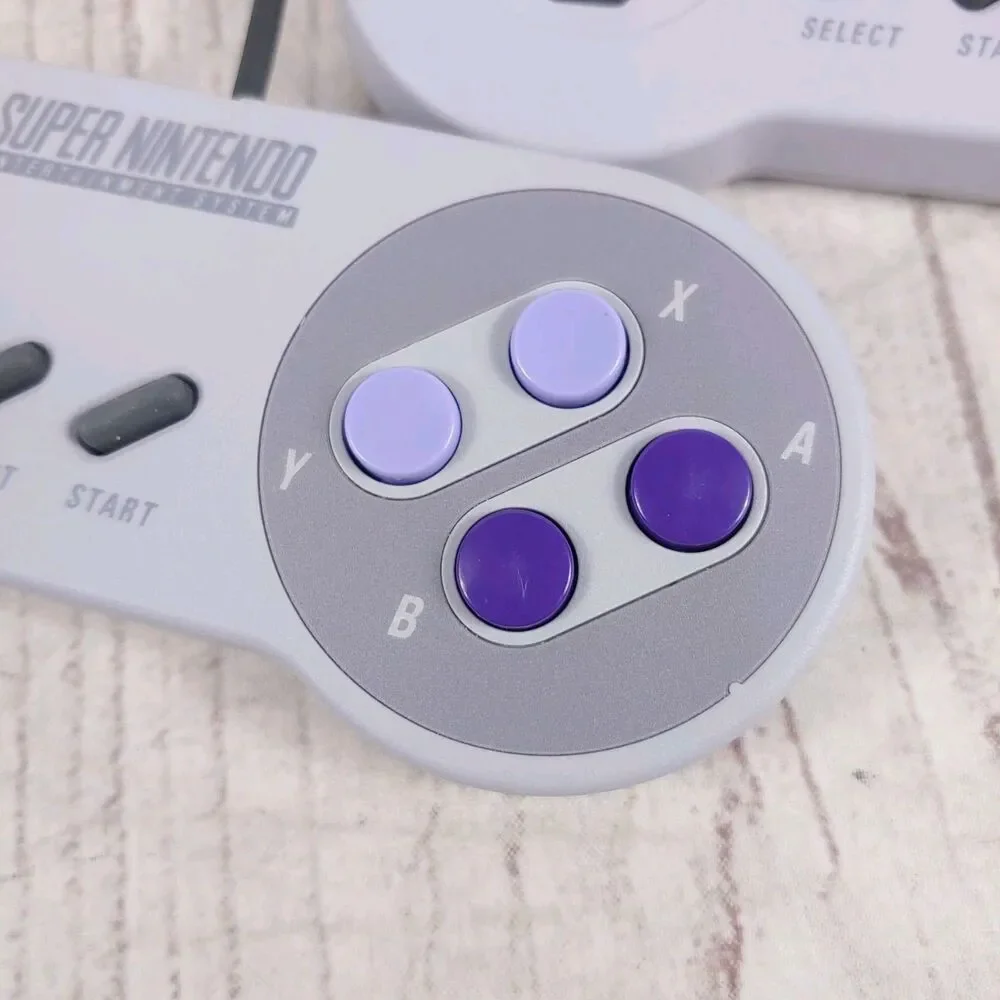 Nintendo SNES Classic MINI - 2 CONTROLLERS + POWER - Super Nintendo CLV-201